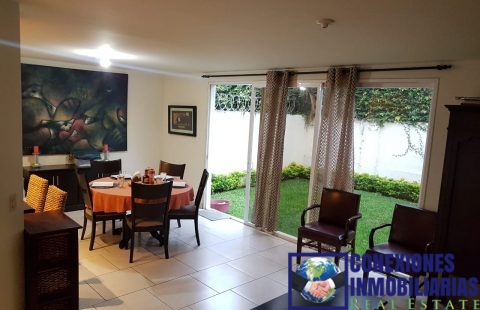 Casa en Antiguo Cuscatlán