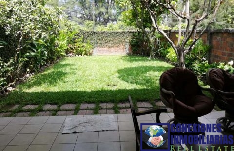 CASA EN RESIDENCIAL LAS ALQUERIAS, COLONIA ESCALON